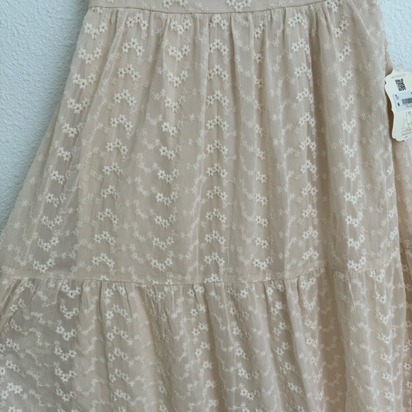 NWT Altar’d State Cream Backless Tiered Midi Floral Lace Dress, Size S - Picture 6 of 11